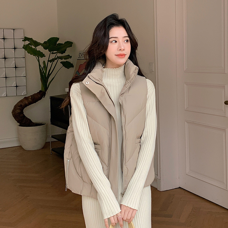 Standing collar women's down vest