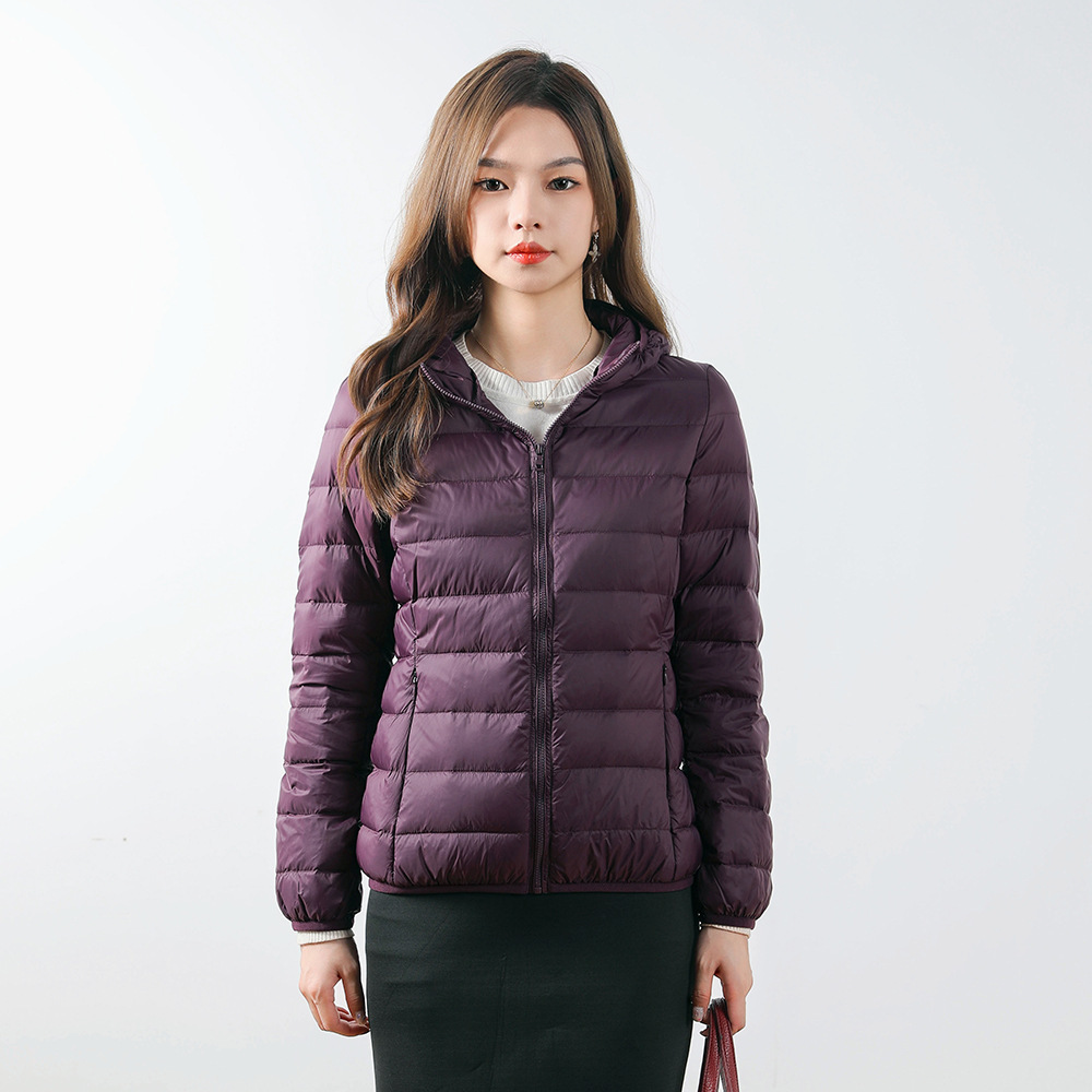 Wantdo Women's Hooded Packable Ultra Light Weight Short Down Jacket