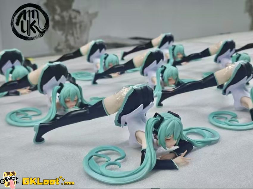 MoKu Studio VOCALOID 初音ミク Jack-o pose MoKu Studio - VOCALOID Hatsune Miku Jack-o pose - OrzGK