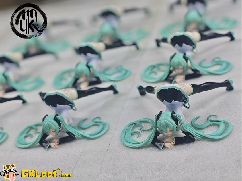 MoKu Studio 1/6 Hatsune Miku Statue | GKLoot.com