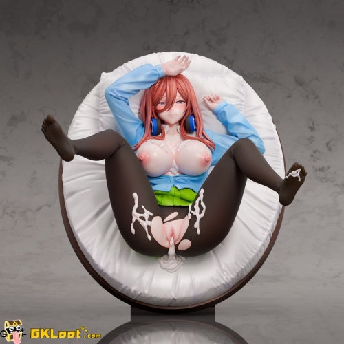 NTR Studio 1/6 The Quintessential Quintuplets Miku Nakano Statue