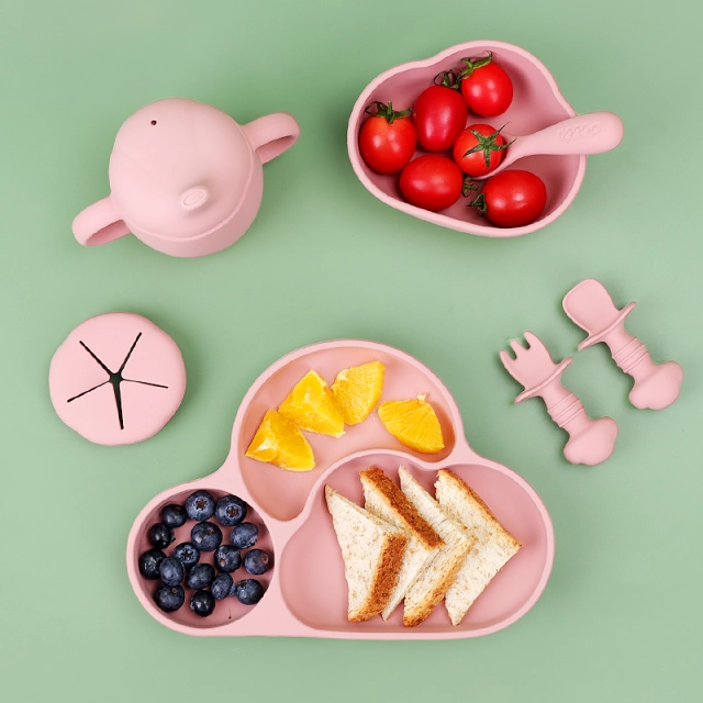wholesale silicone baby feeding set