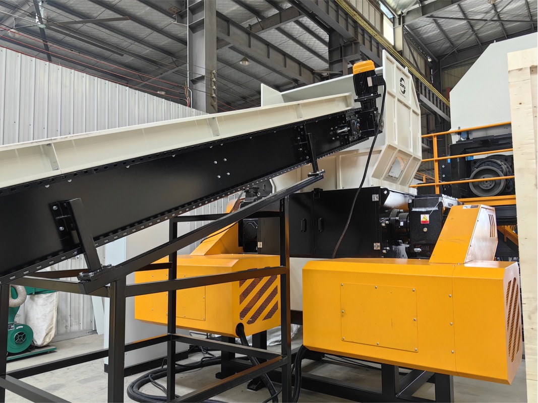Industrial plastic film and PP woven bag recycling shredder machine for plastic waste