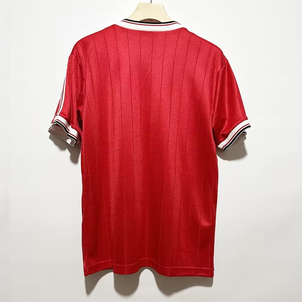 1983 Manchester United Retro Home Long Sleeved Soccer Jersey