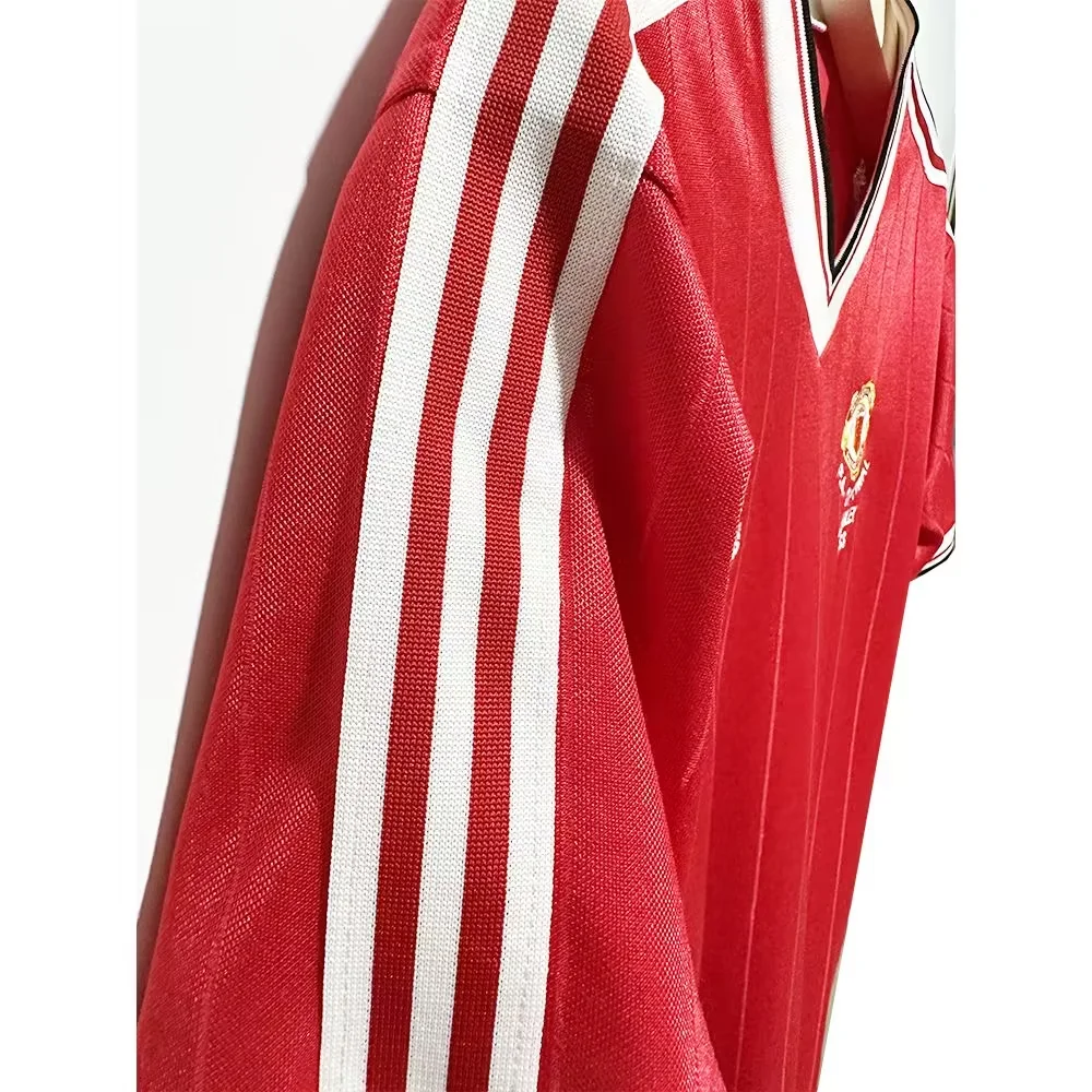 1983 Manchester United Retro Home Long Sleeved Soccer Jersey