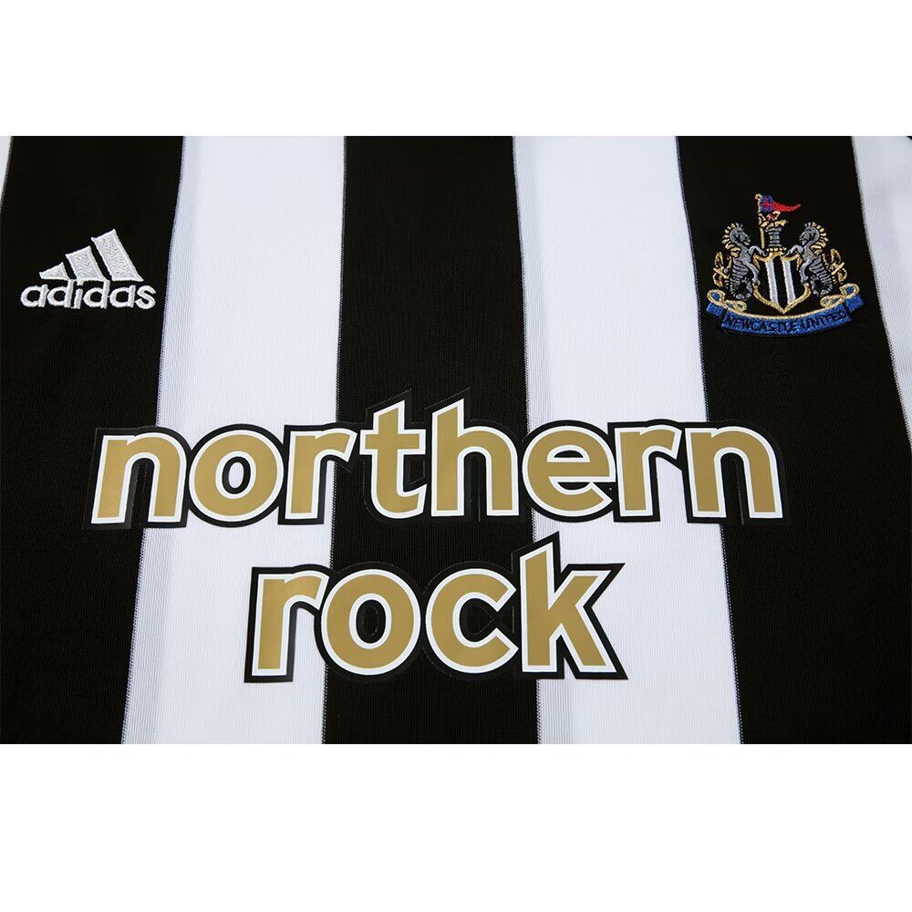 2005/2006 Newcastle United Retro Home Soccer Jersey
