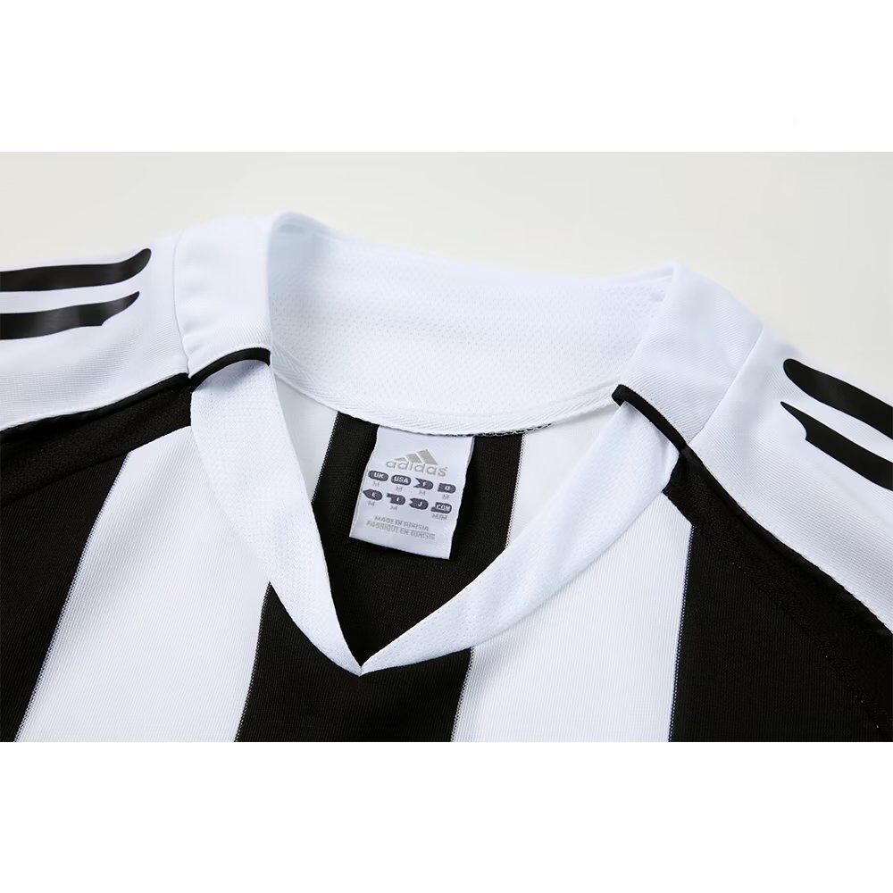 2005/2006 Newcastle United Retro Home Soccer Jersey