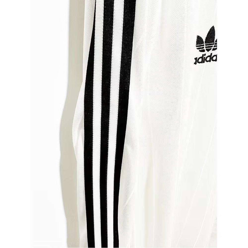 1983 Manchester United Retro Soccer Jersey