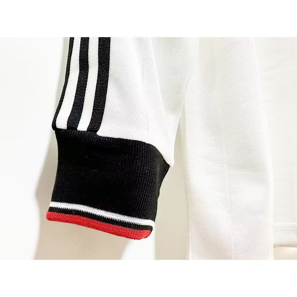 1983 Manchester United Retro Soccer Jersey