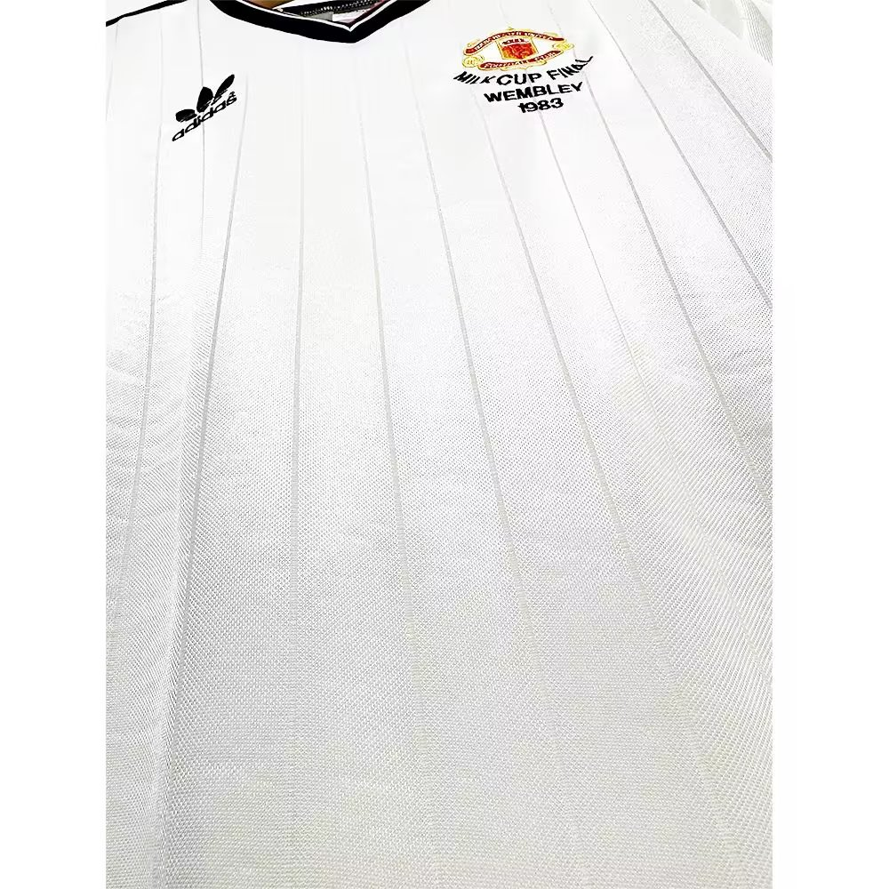 1983 Manchester United Retro Soccer Jersey