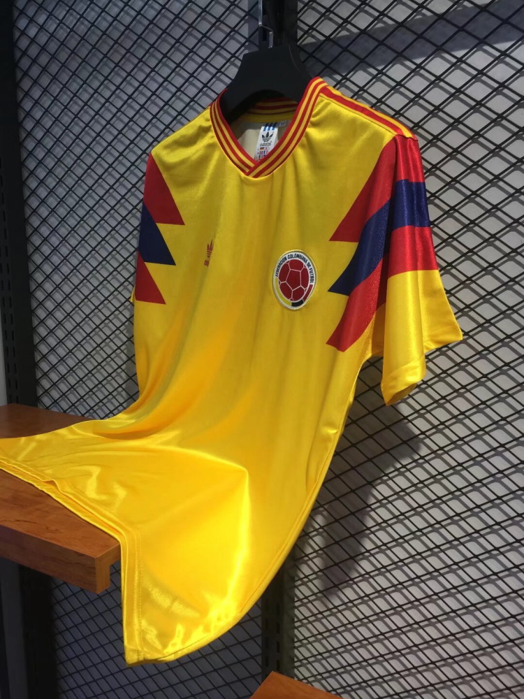 1990 Columbia Home Retro Soccer Jersey