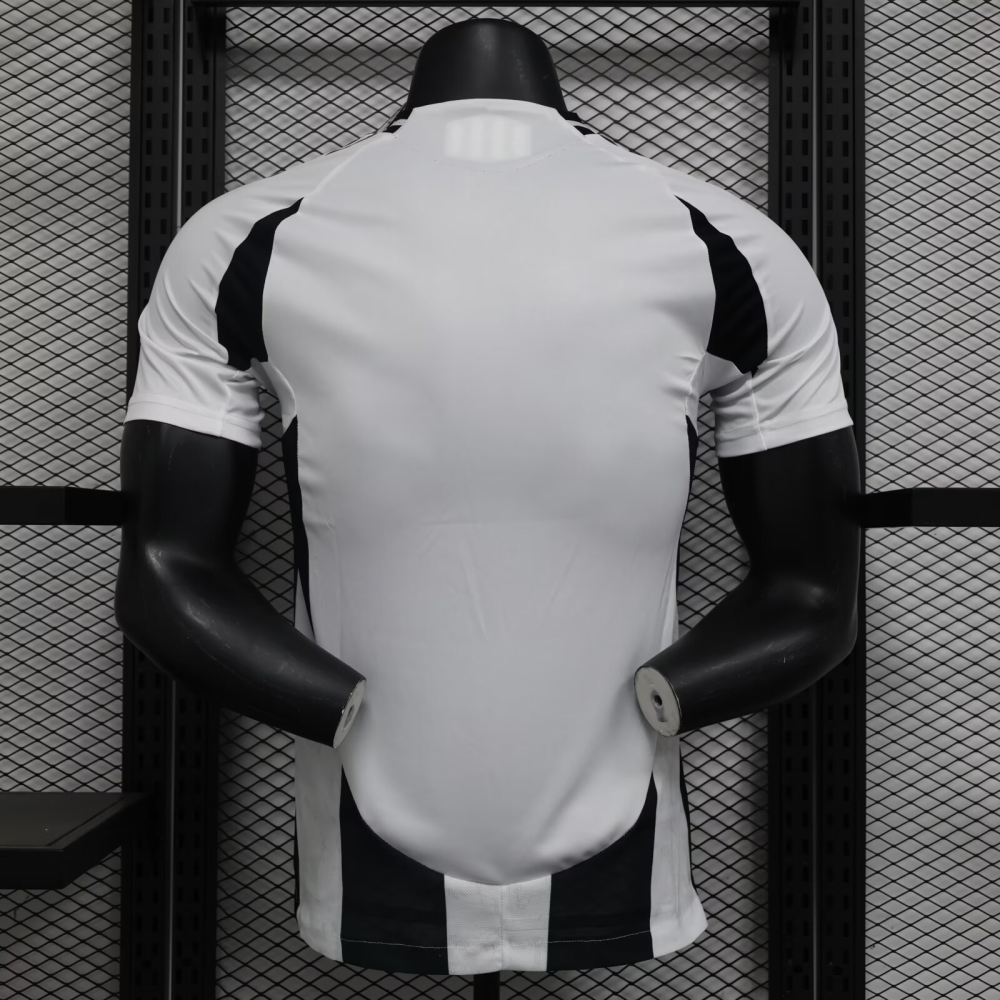 1:1 copy top quality 2024/2025 Juventus home player version football jersey