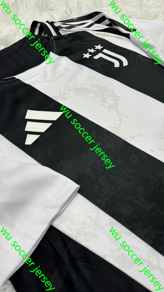 1:1 copy top quality 2024/2025 Juventus home player version football jersey