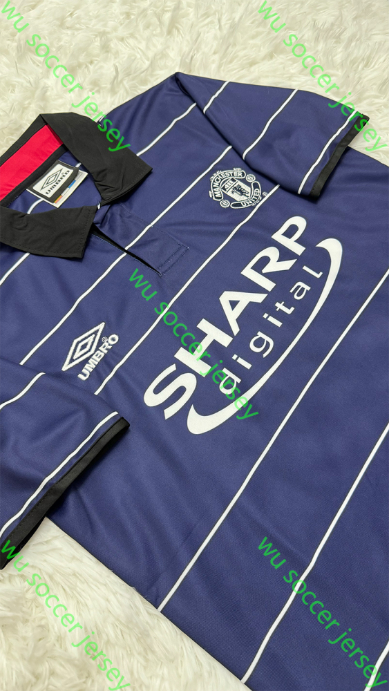 1:1 copy top quality 1990/2000 Manchester United retro away football jersey