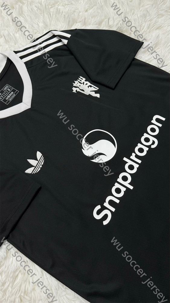 1:1 copy top quality Manchester United Black football jersey