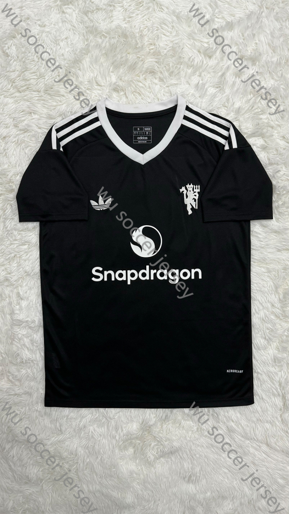 1:1 copy top quality Manchester United Black football jersey