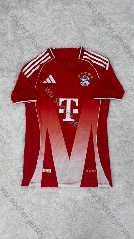1:1 copy top quality（S-XXL）2025/2026 Bayern Munich home  football jersey