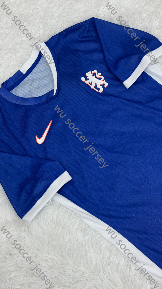 1:1 copy top quality 2025/2026 Chelsea home football jersey