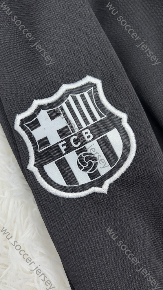 2024/2025 Barcelona Black Hat Long Sleeve Jacket Kit