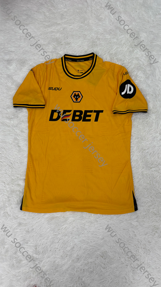 1:1 copy top quality 2024/2025 Wolverhampton Wanderers Home Football Jersey