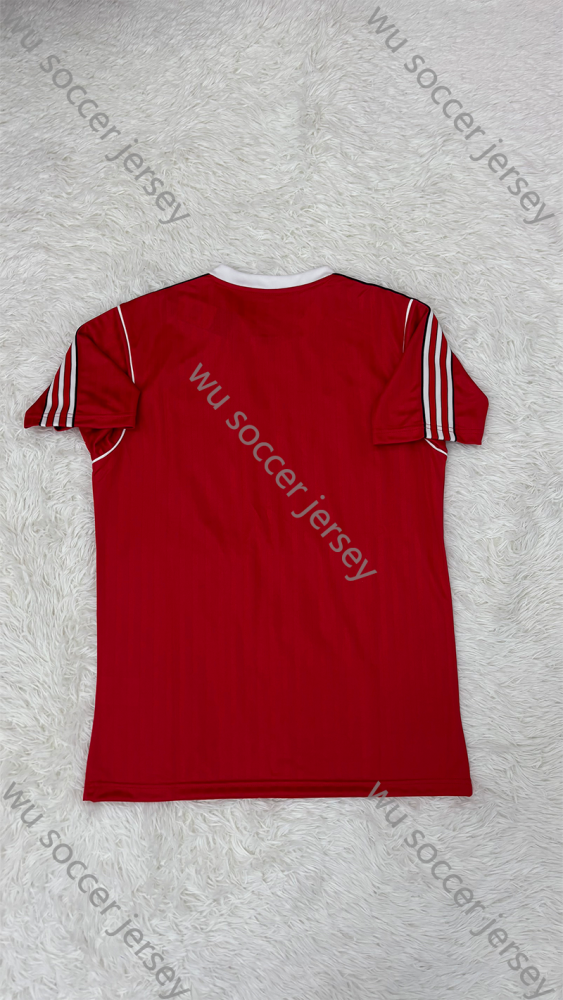 1:1 copy top quality 2025/2026 Manchester United Red Football Jersey