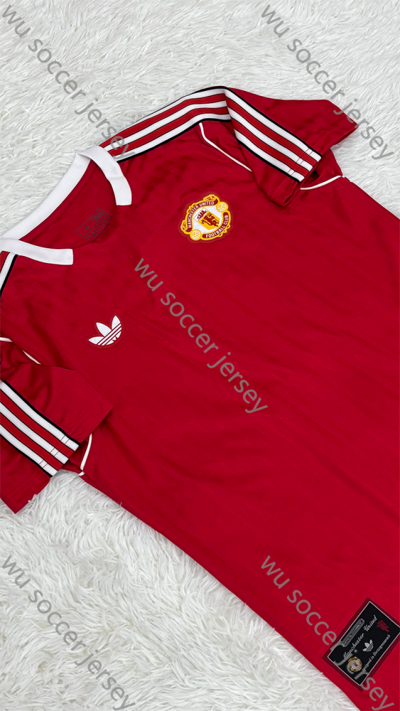 1:1 copy top quality 2025/2026 Manchester United Red Football Jersey