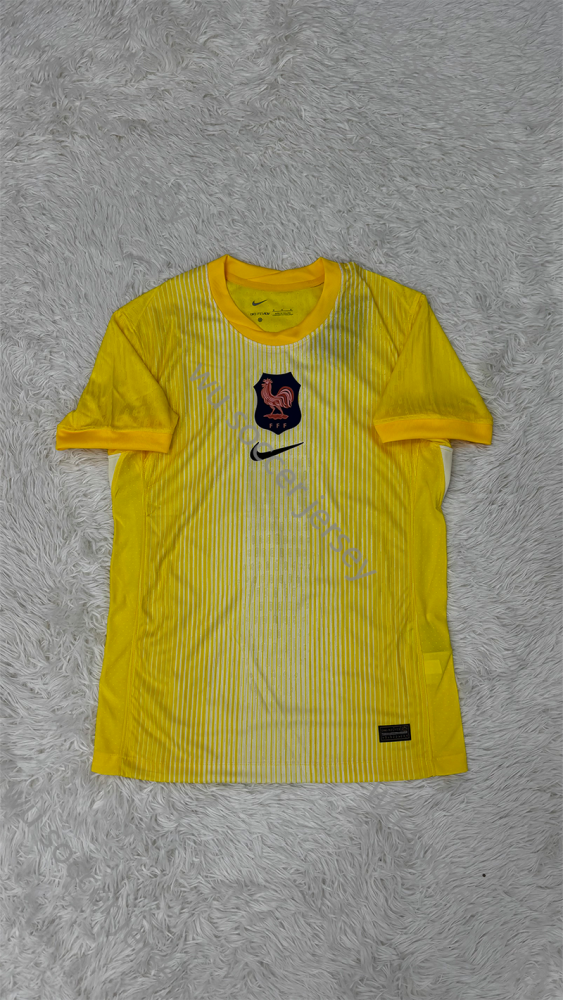 1:1 copy top quality 2025/2026 France Goalie Player Edition national team Soccer Jersey
