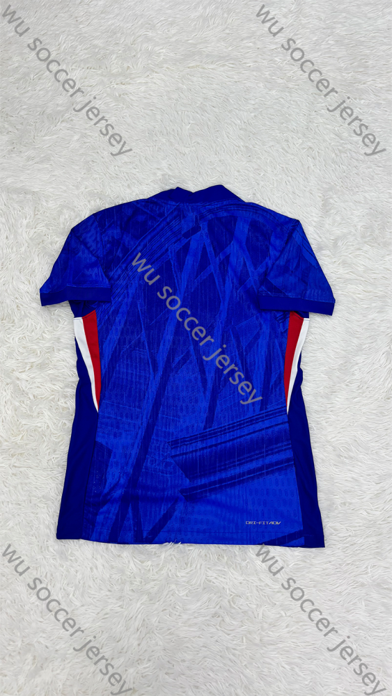 1:1 copy top quality 2025/2026 Chelsea home football jersey