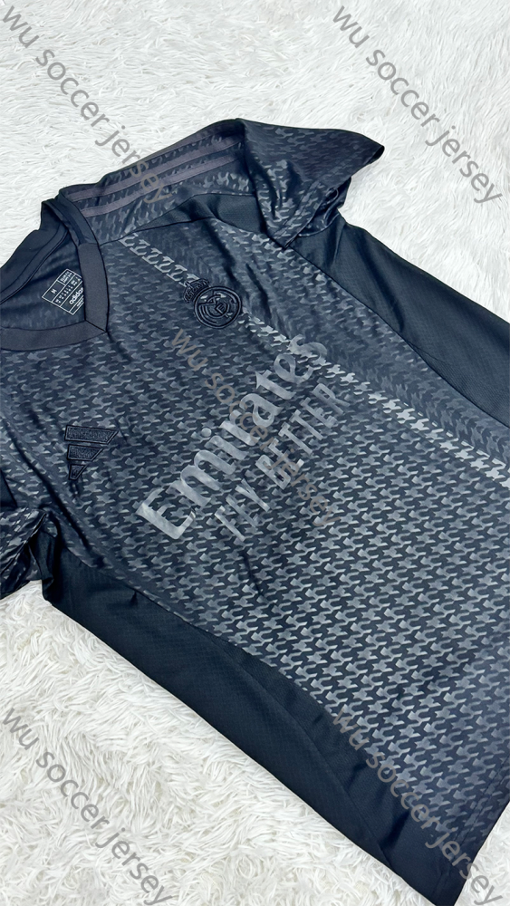 1:1 copy top quality 2025/2026 Real Madrid  Fan Edition Football Jersey