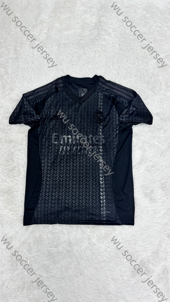 1:1 copy top quality 2025/2026 Real Madrid  Fan Edition Football Jersey