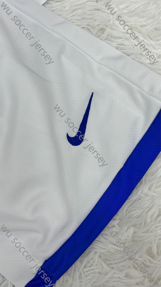 1:1 replica of top quality 2025/2026 England Home Kids National Team Football Jersey