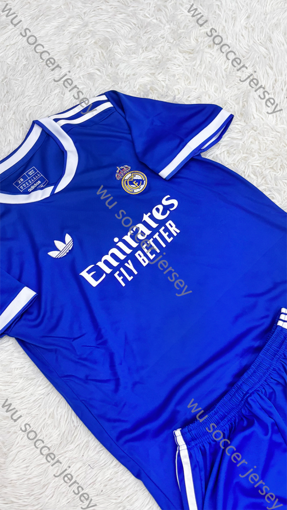 1:1 copy top quality 2025/2026 Real Madrid Blue kids football jersey