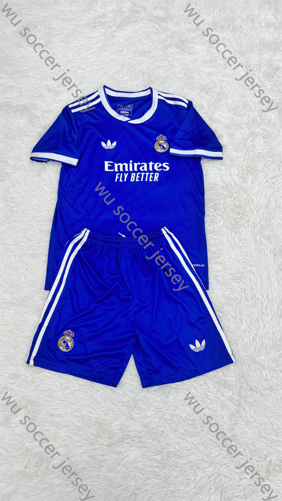 1:1 copy top quality 2025/2026 Real Madrid Blue kids football jersey
