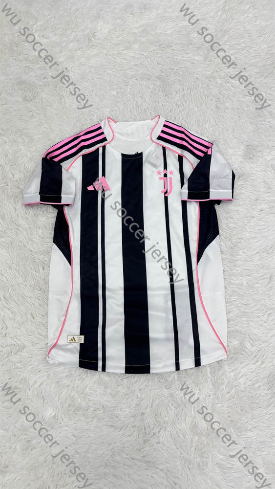 1:1 copy top quality 2025/2026 Juventus Home Player Edition Football Jersey