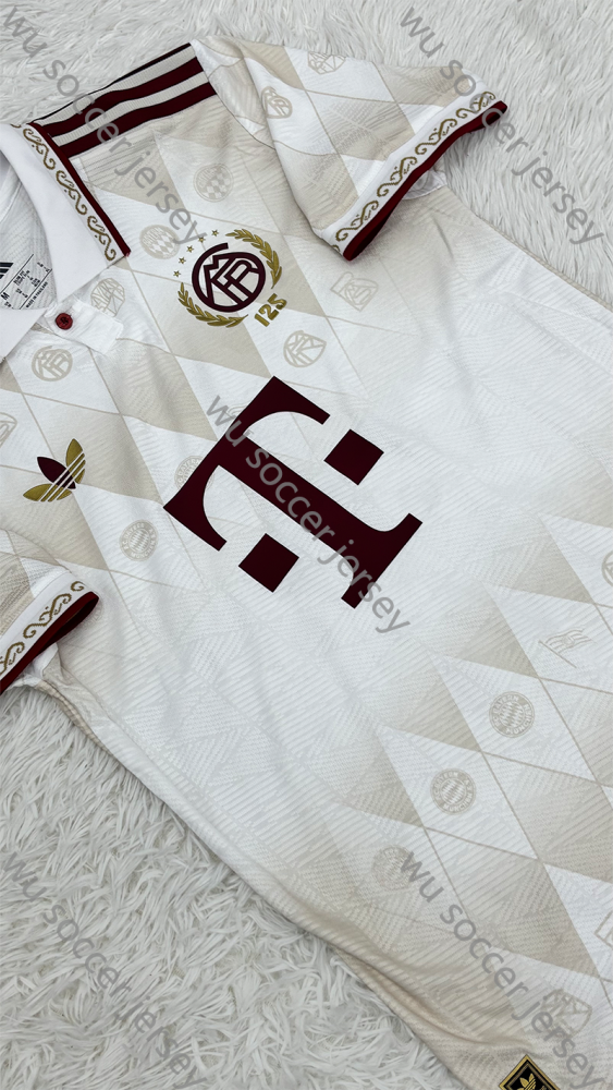 （S-XXL）1:1 Copy Top Quality 2025/2026 Bayern Munich Football Jersey （Player Edition）