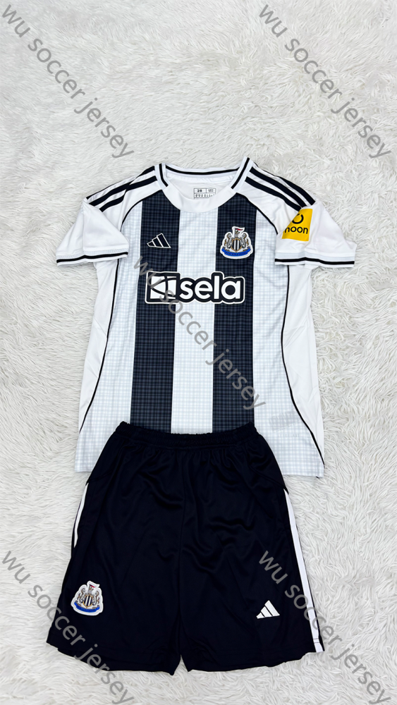 （16-28）1:1 Copy Top Quality 2025/2026 Newcastle United Home Football Jersey (Kids)