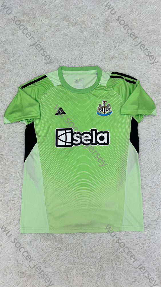 （S-4XL）1:1 Copy Top Quality 2024/2025 Newcastle United goalkeeper Football Jersey （Fan Edition）