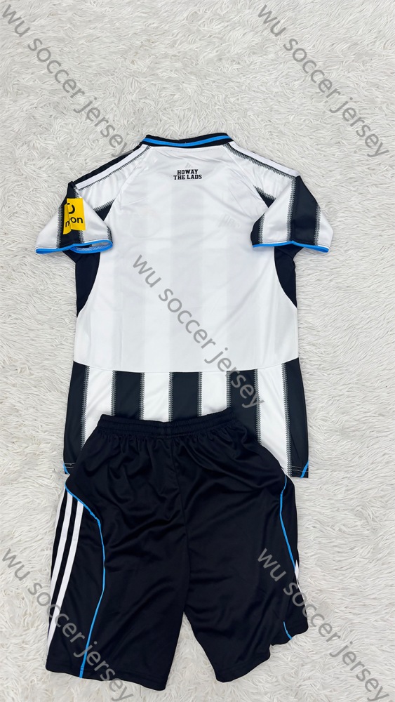 （16-28）1:1 Copy Top Quality 2025/2026 Newcastle United Home Football Jersey (Kids)