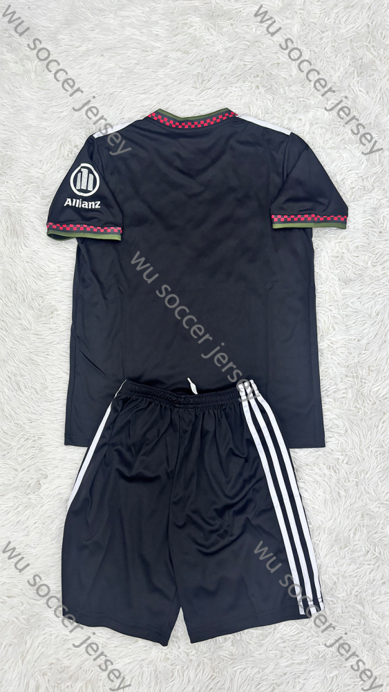 （16-28）1:1 Copy Top Quality 2025/2026 Bayern Munich Black  Football Jersey (Kids)