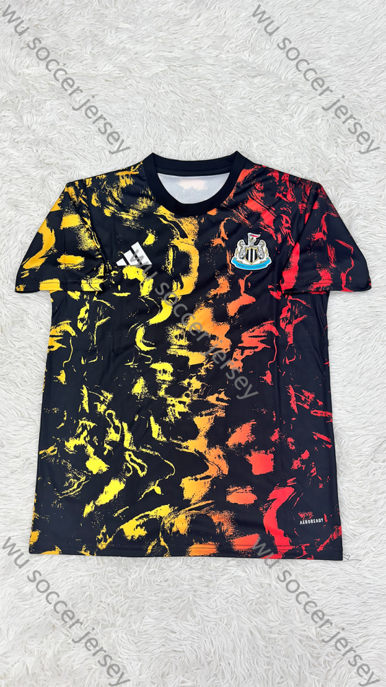 （S-4XL）1:1 Copy Top Quality 2025/2026 Newcastle United  Football Jersey （Fan Edition）