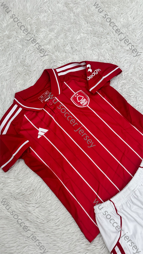 （S-4XL）1:1 Copy Top Quality 2025/2026 Nottingham Forest Home Football Jersey （Fan Edition）