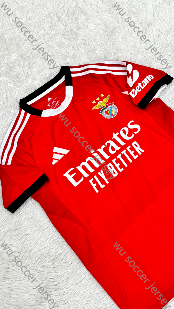 （S-4XL）1:1 Copy Top Quality 2025/2026 Benfica Home Football Jersey （Fan Edition）