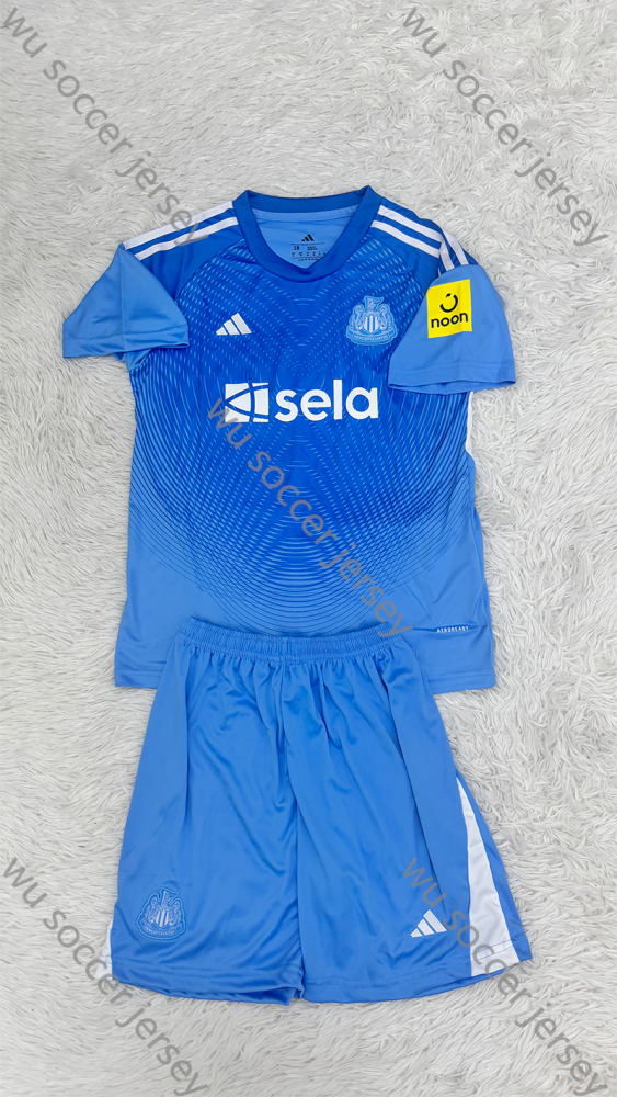 （16-28）1:1 Copy Top Quality 2025/2026 Newcastle United goalkeeper Football Jersey (Kids)