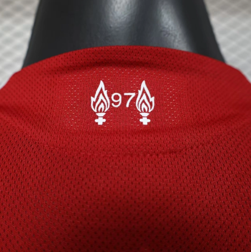 （S-4XL）1:1 Copy Top Quality 2025/2026 Liverpool Home Football Jersey （long sleeves）