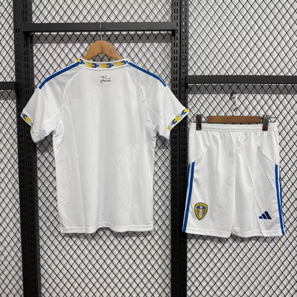 （16-28）1:1 Copy Top Quality 2025/2026 Leeds United Home Football Jersey (Kids)