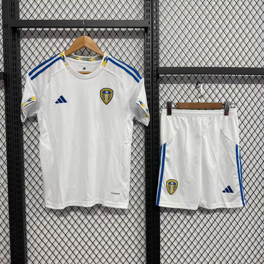 （16-28）1:1 Copy Top Quality 2025/2026 Leeds United Home Football Jersey (Kids)