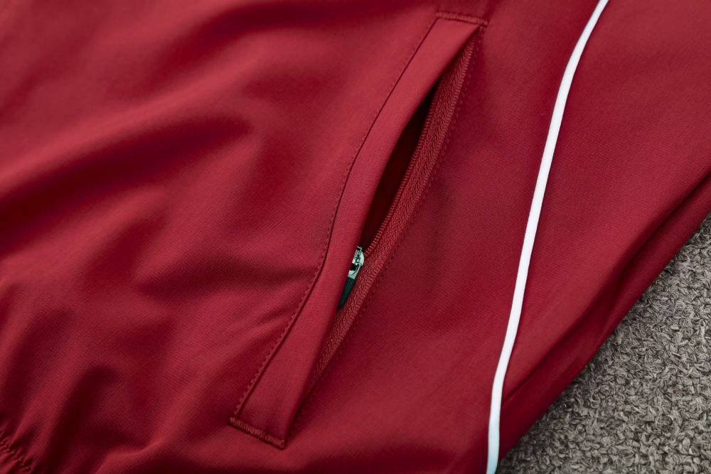 2025/2026 Bayern Munich Red Hat Long Sleeve Jacket Kit
