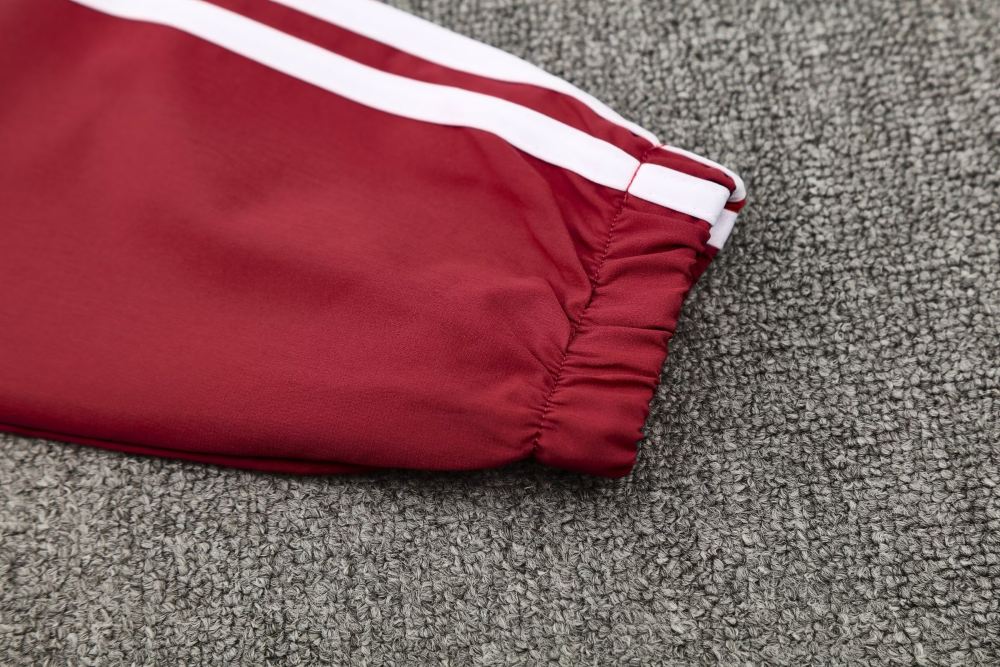 2025/2026 Bayern Munich Red Hat Long Sleeve Jacket Kit