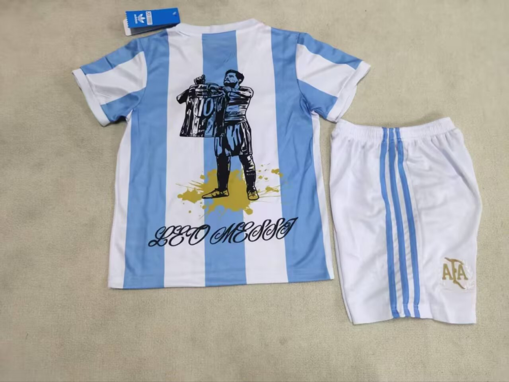 （16-28）1:1 Copy Top Quality 2025/2026 Messi 10 Argentina Football Jersey (Kids)