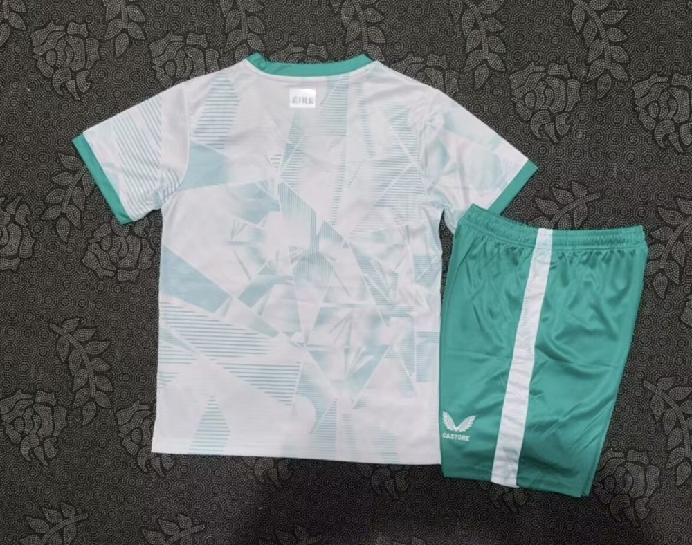 （16-28）1:1 Copy Top Quality 2025/2026 Ireland Away Football Jersey (Kids)